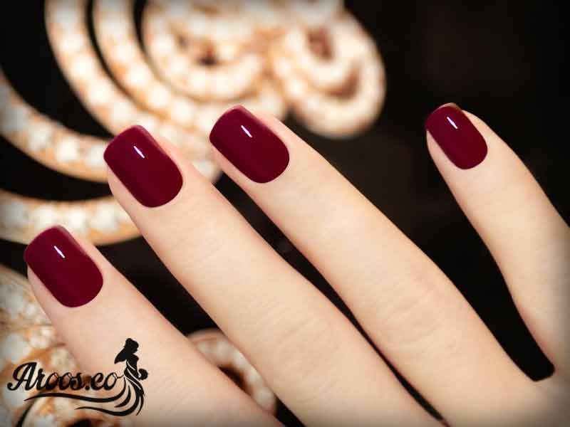 طراحی ناخن قرمز