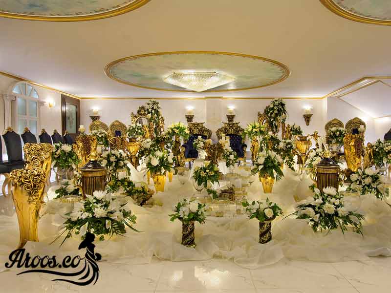 سفره عقد کریستال و رز سفید سفره عقد کریستال و رز سفید