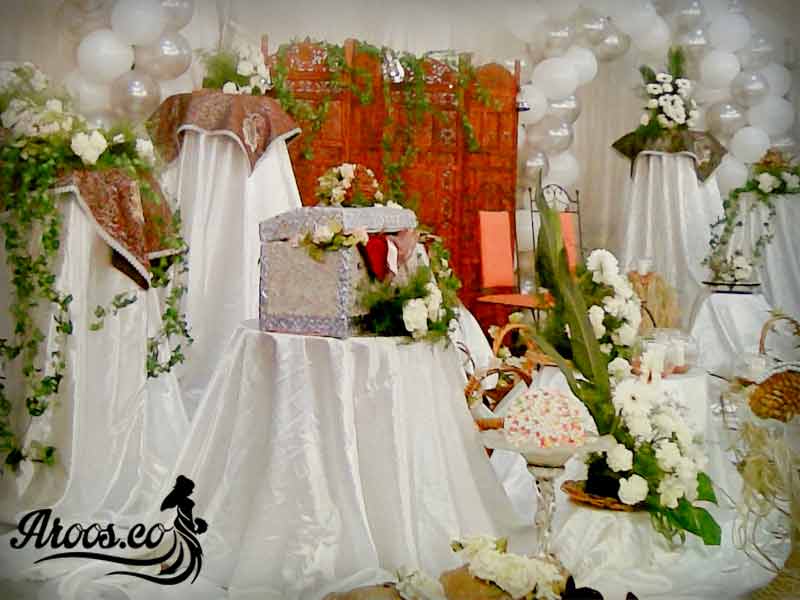 تزیین سفره عقد با گل طبیعی تزیین سفره عقد با گل طبیعی