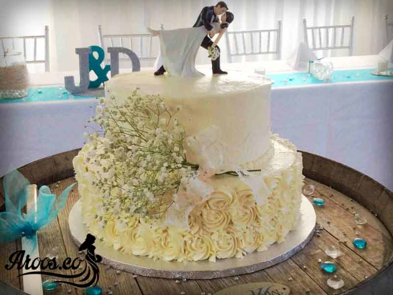 کیک عروسی با تزیینات